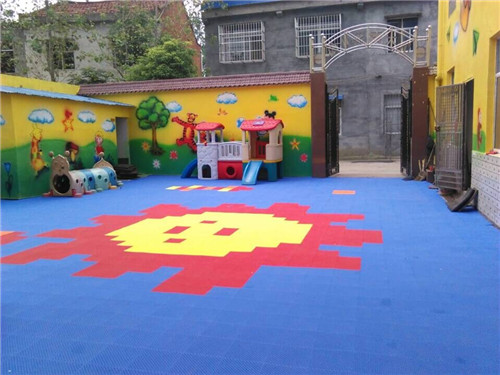 幼儿园悬浮拼装地板怎么样 难怪现在的幼儿园装修都用它