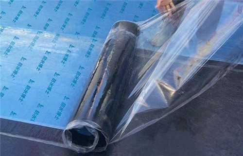 自粘卷材怎样施工方法 自粘防水卷材铺设要注意什么